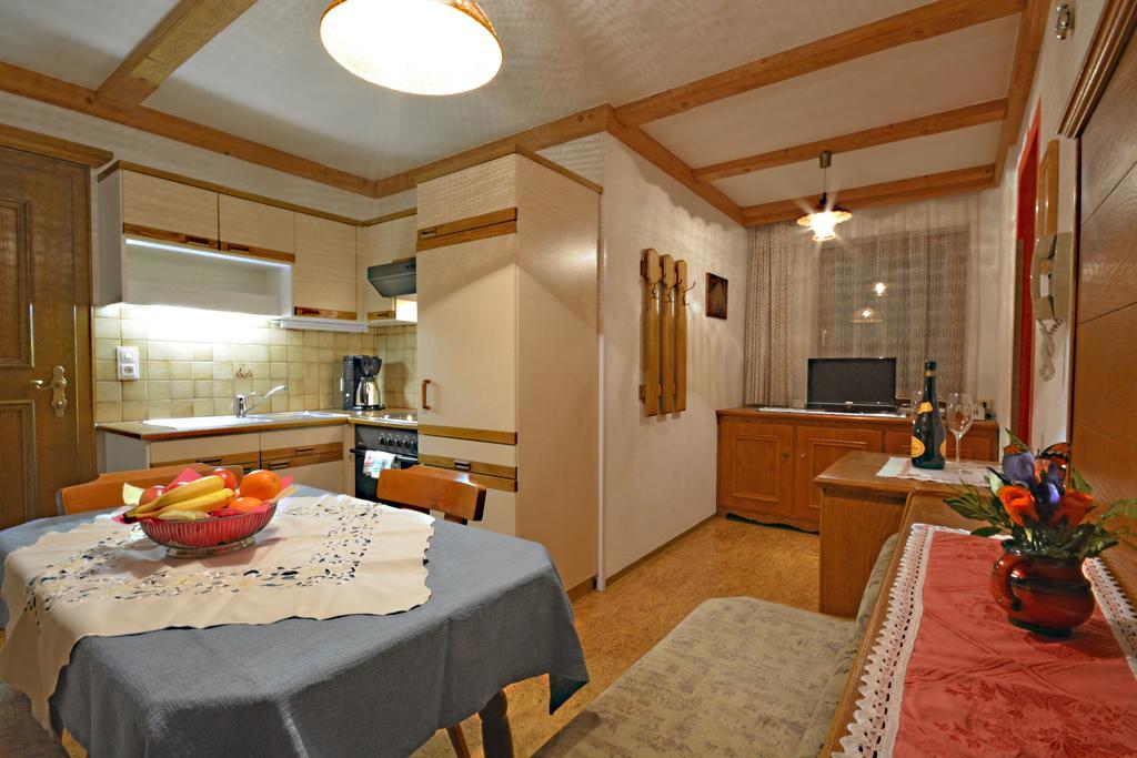 Appartementhaus Lechner Arzl im Pitztal Zimmer foto
